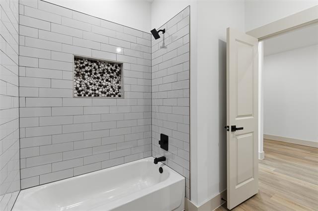 Building Photo - 425 Munson St