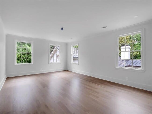 Building Photo - 3625 Tuxedo Rd NW