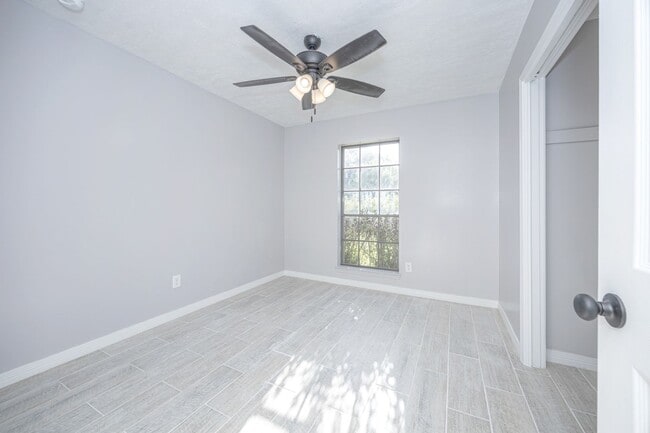 Building Photo - Charming 3-Bed, 1-Bath Home - Fully Remodeled & Move-In Ready!