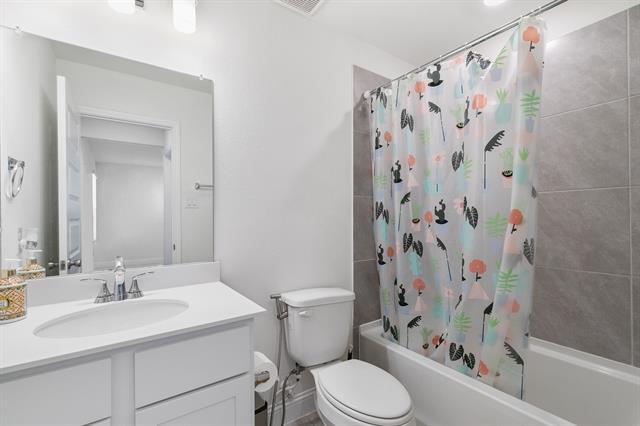 Building Photo - 3739 Keechi Creek Dr