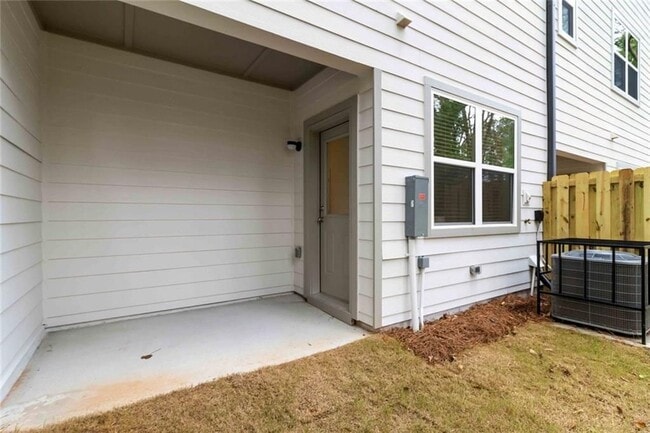 Building Photo - 1332 Lakota Pl