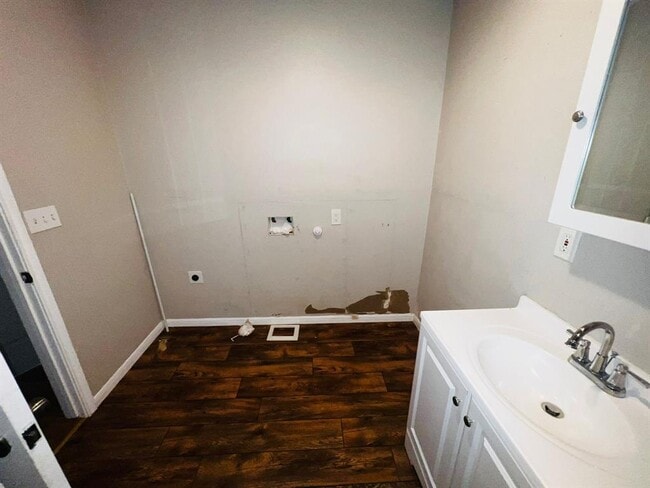 Building Photo - 815 Pennsylvania St