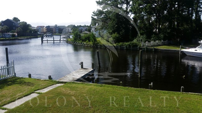 Building Photo - 466 Harbour View Dr
