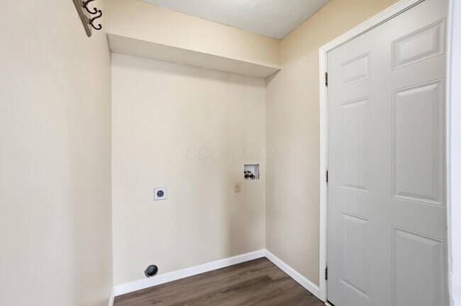Building Photo - 5974 Rings Rd