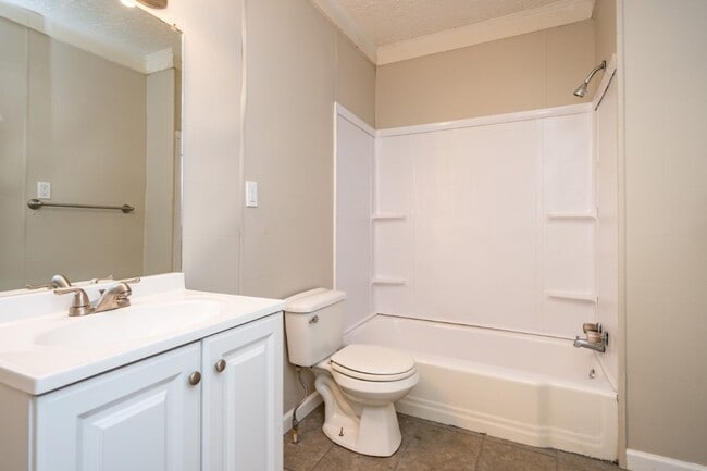 Building Photo - Charming Renovated 3-Bedroom Home in Dora!