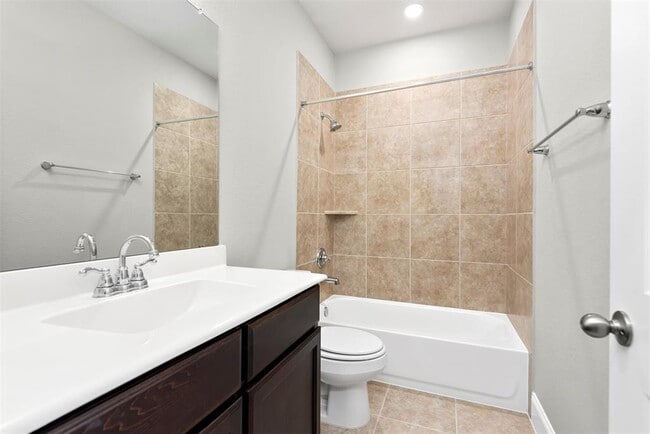 Building Photo - 22096 Volante Dr