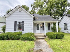 Building Photo - 206 E Hickman St