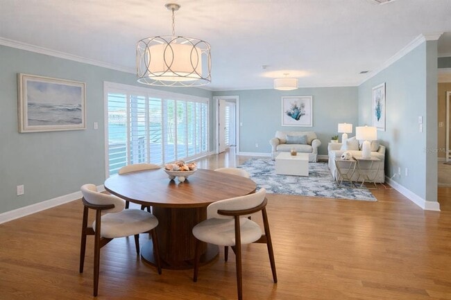 Building Photo - 615 Harbor Is