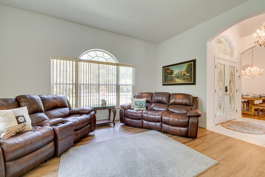 Building Photo - 9939 SW 203rd Cir