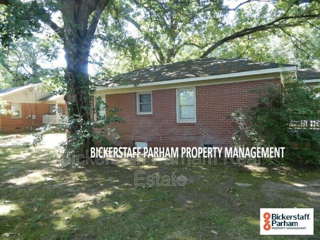 Building Photo - 4017 Trask Dr