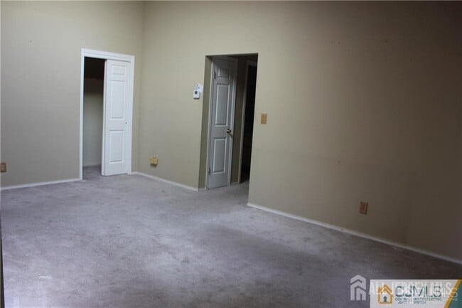Building Photo - 82 Keystone Ct