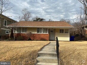 Building Photo - 3br Single Family In Bethesda