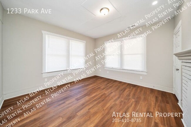 Building Photo - 1233 Park Ave