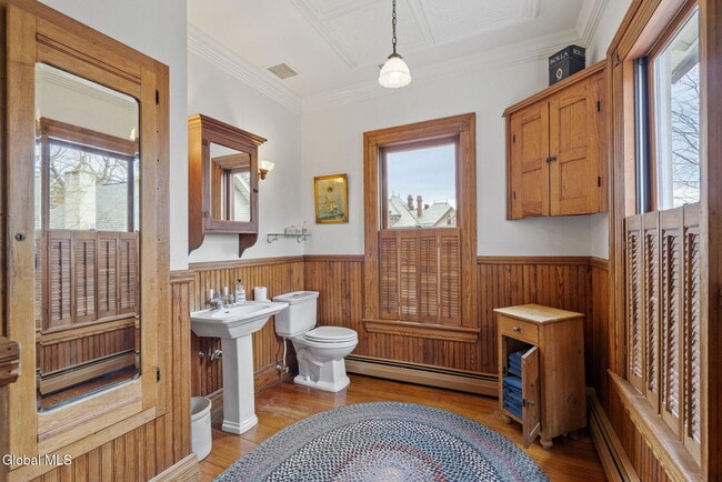 Building Photo - 69 Union Ave