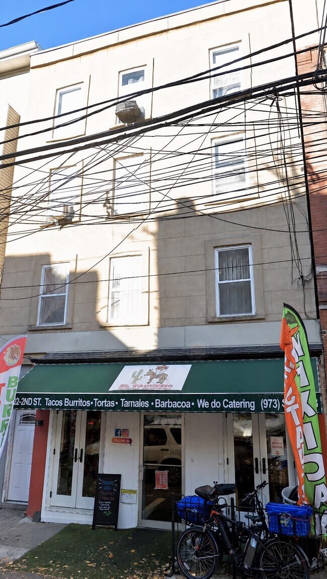 Building Photo - 382 2nd St