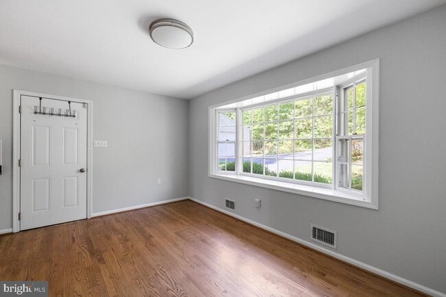 Building Photo - 39225 Foxhill Rd