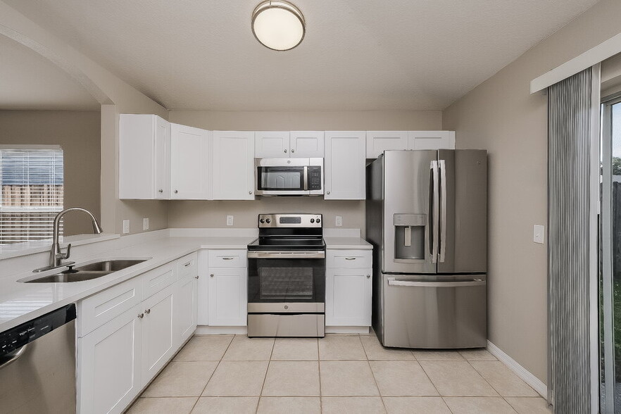 Building Photo - 1034 Harvest Moon Dr