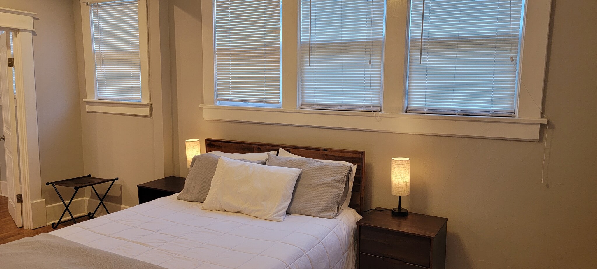 Master BR - 2121 12th Ave S