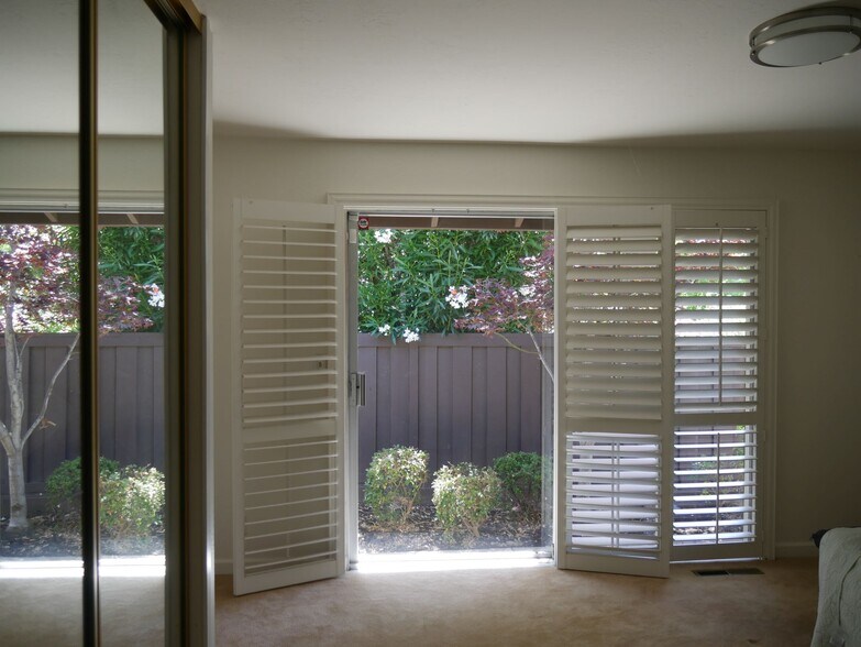 Building Photo - 5442 Anselmo Ct