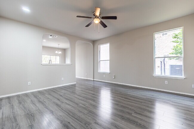 Building Photo - 6106 Briscoe Leaf