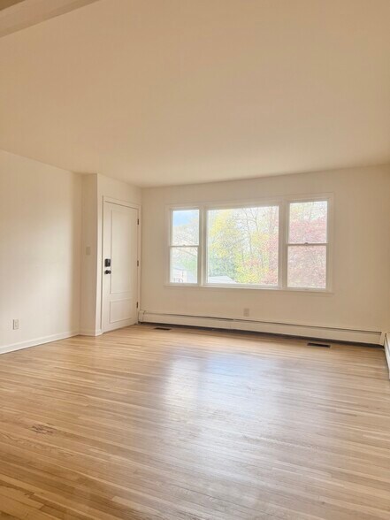 Building Photo - 36 W Prospect St