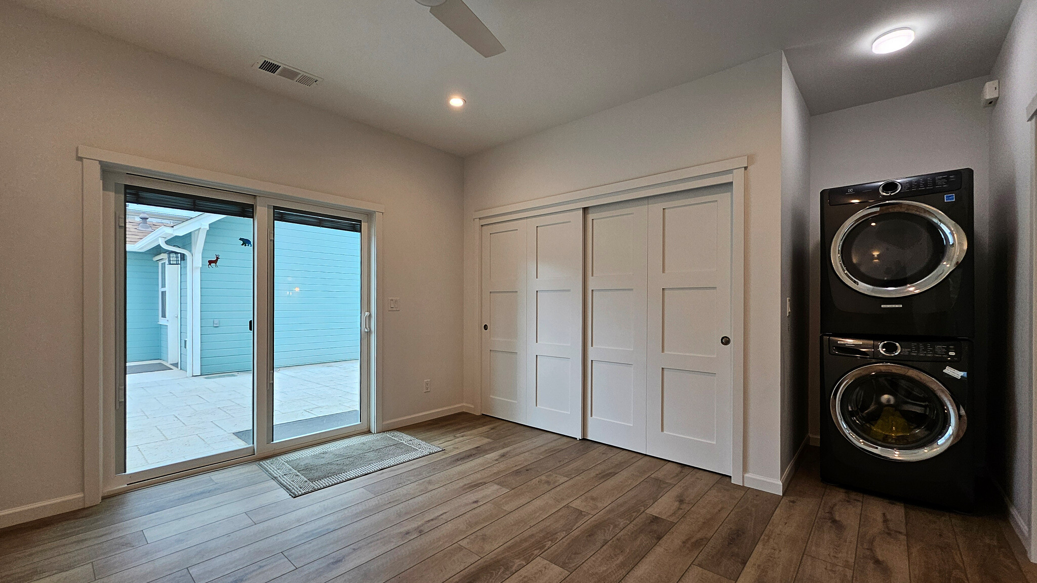 Third bedroom - 882 B St
