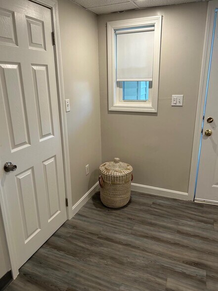 Building Photo - 43 Madison St