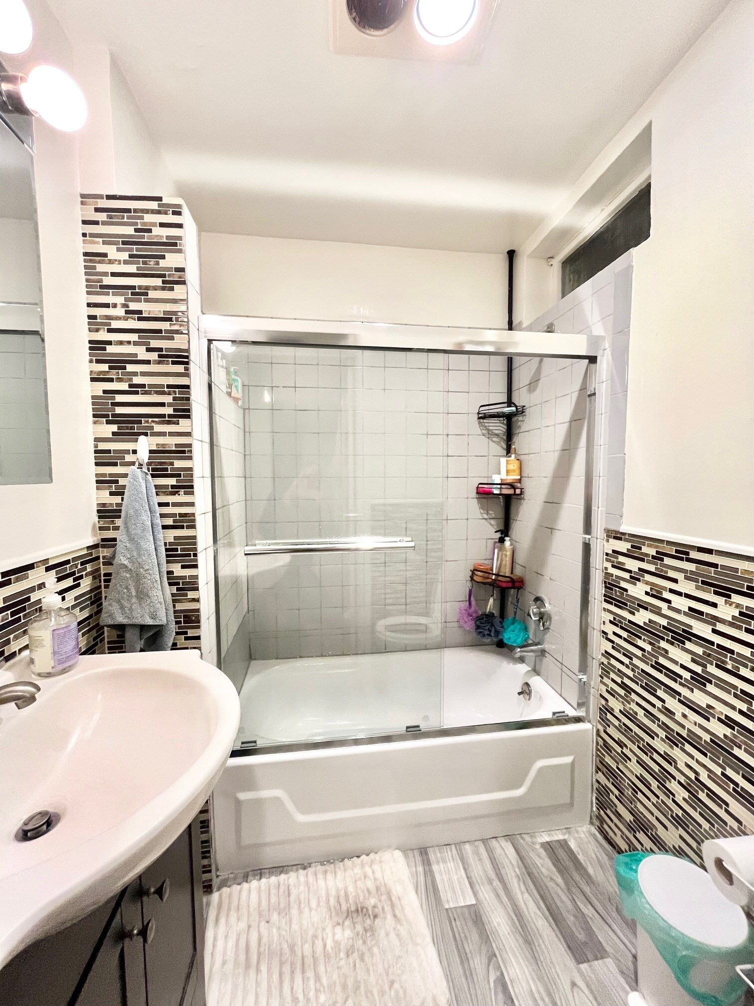 Building Photo - 616 Columbus Ave