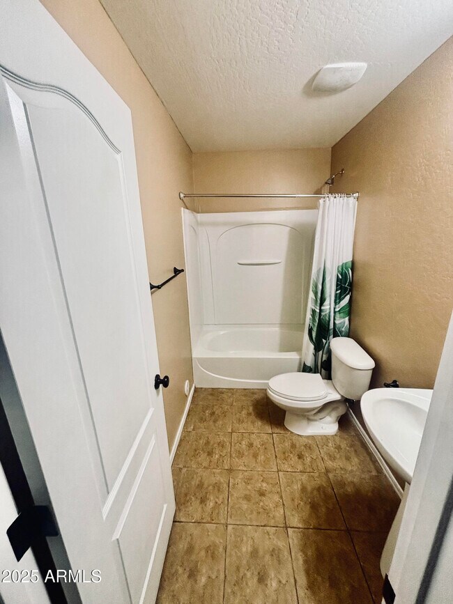 Building Photo - 18272 W Bridger St