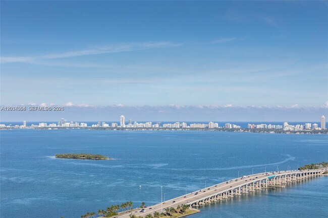 Building Photo - 501 NE 31st St