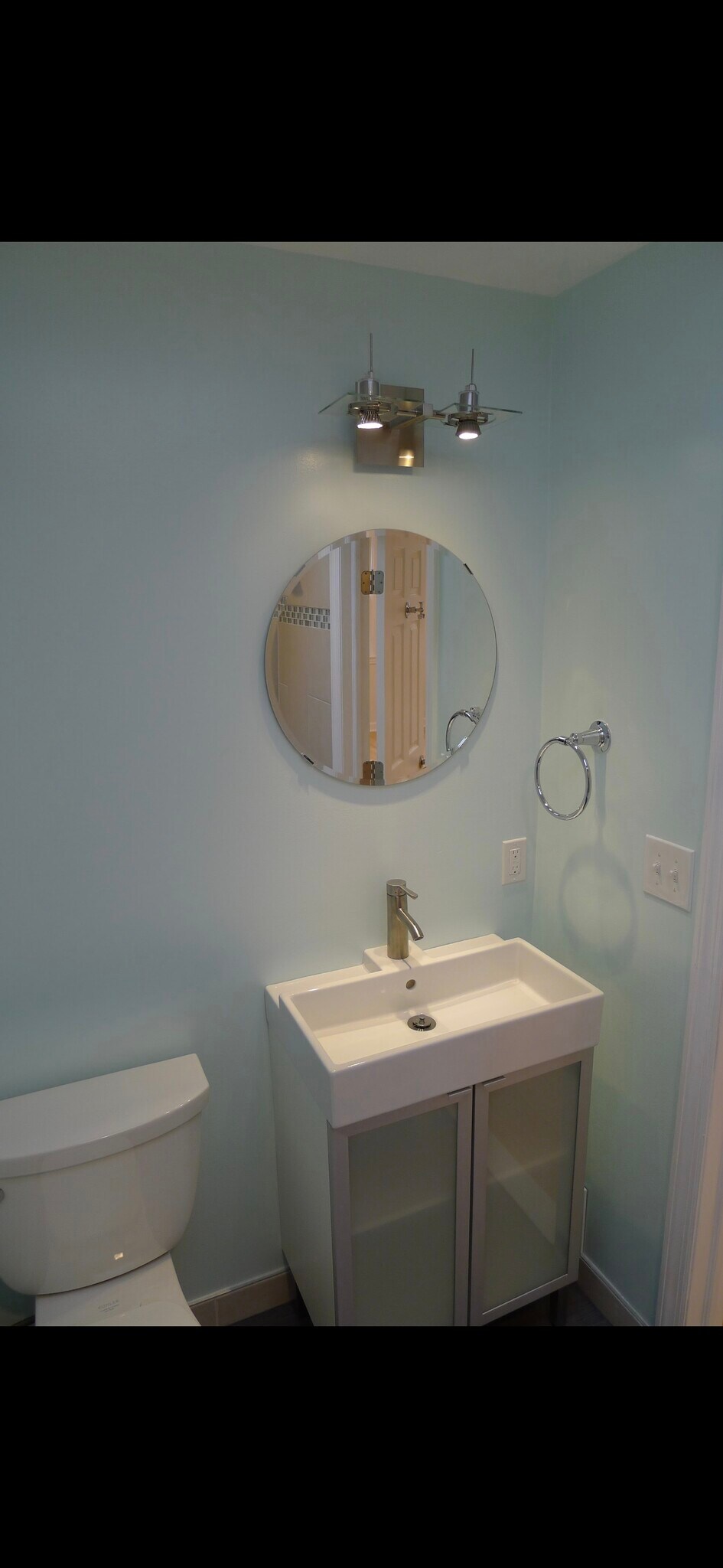 Building Photo - 278 Valley View Road