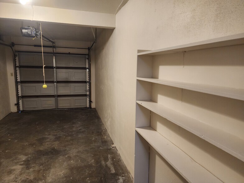 Building Photo - 8420 Chambers Ct NE