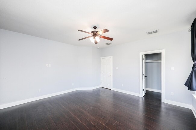 Building Photo - 115 Coahuila Loop