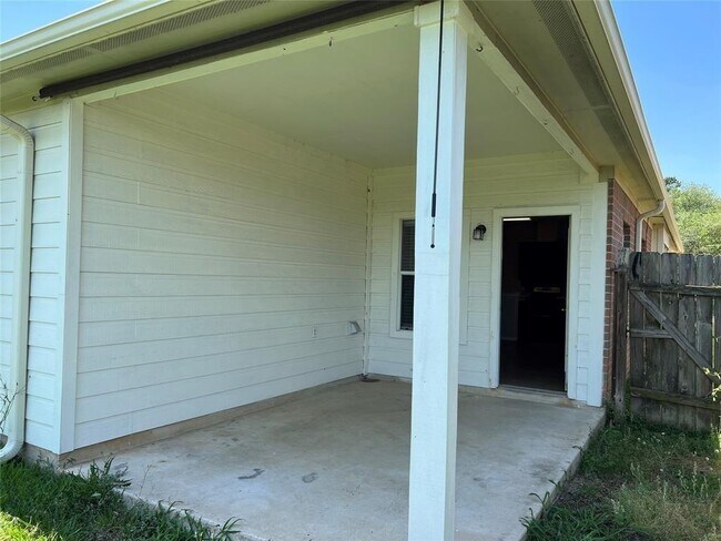 Building Photo - 38210 E Sulphur Creek Dr
