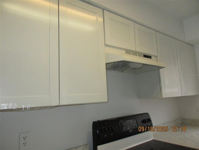Building Photo - 131 Jones Ln