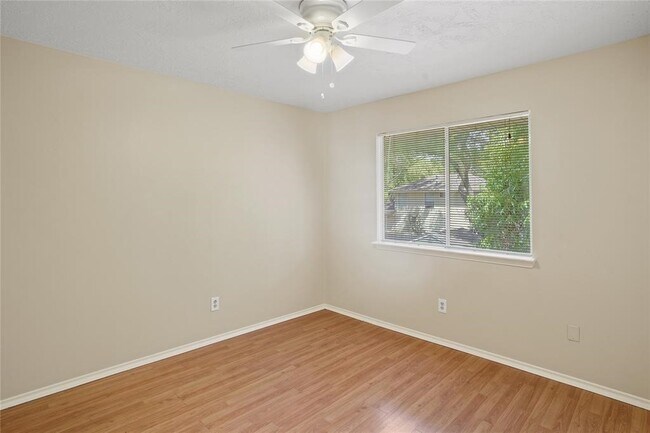 Building Photo - 10518 Linecamp Dr