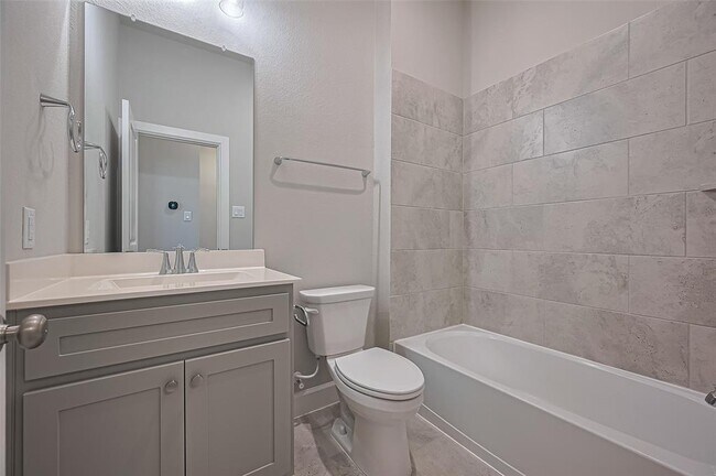 Building Photo - 231 Amaranth Wy