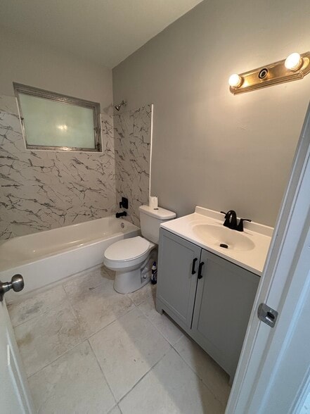 Building Photo - 12 Catalina Dr