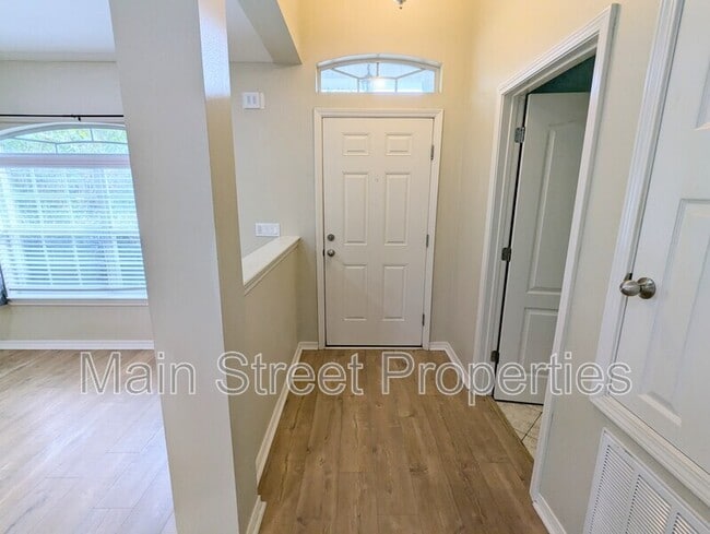 Building Photo - 5760 Jade Moon Cir