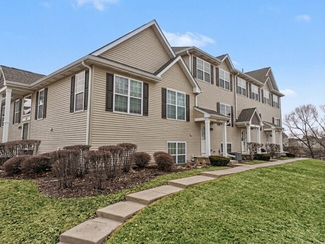 Building Photo - 1475 Sedgewood Ct