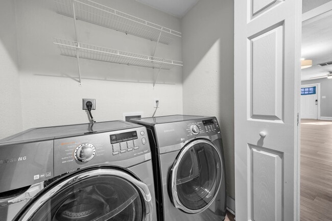 Building Photo - 4212 Bart St