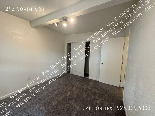 Building Photo - 242 N K St