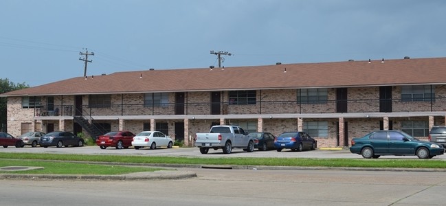 Building Photo - Riverbrook Apartments