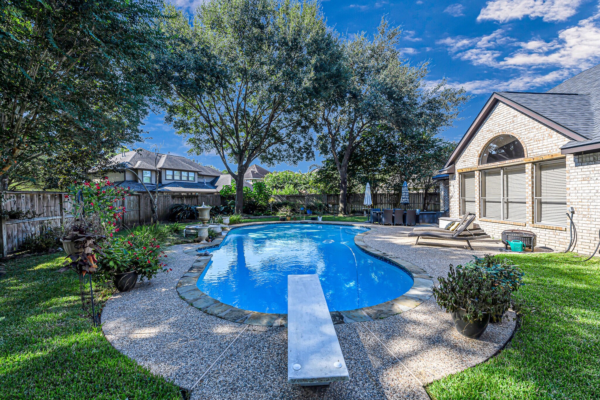 Building Photo - 3719 Kingsburg Ct