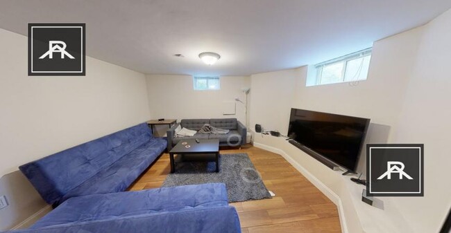 Building Photo - 3 bedroom in Cambridge MA 02141
