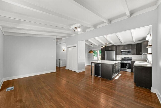 Building Photo - 3476 Alison Dr