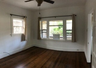 Font Bedroom has large walk-in closet and refinished wood floors - 367 Junipero Ave
