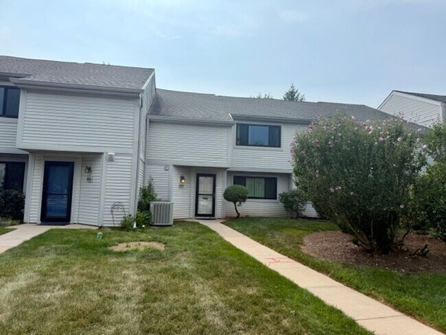 Building Photo - Spacious 3 Bedroom 2.5 Bath Townhome in Towamencin $2,400/month