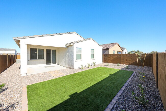 Building Photo - 8721 W Windsor Blvd