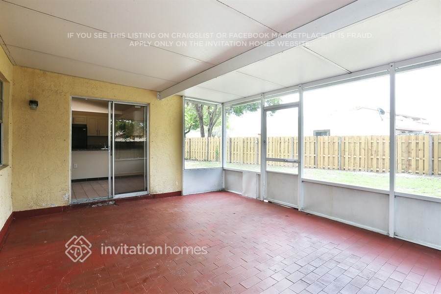 Building Photo - 6572 NW 197th Ln